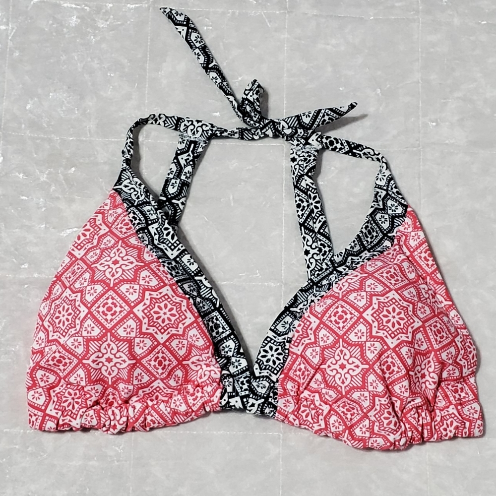Swimsuits For All Red/Black Print Bikini Top